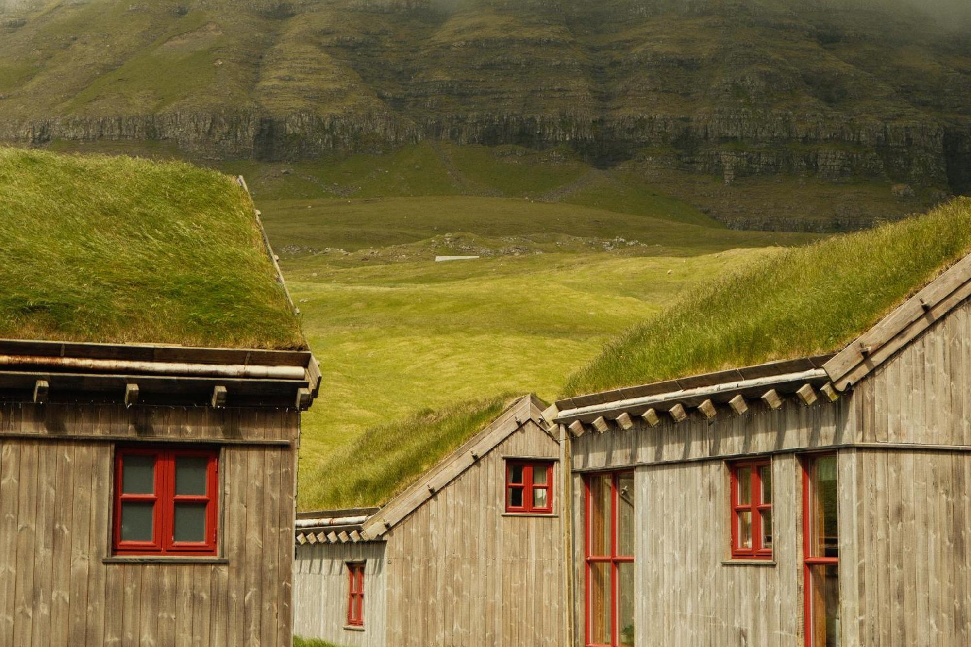 Mulafossur Cottages By Famous Waterfall In Gasadalur Eksteriør bilde